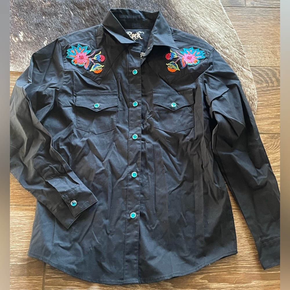 Rock 47 by wrangler girls embroidered shirt size M